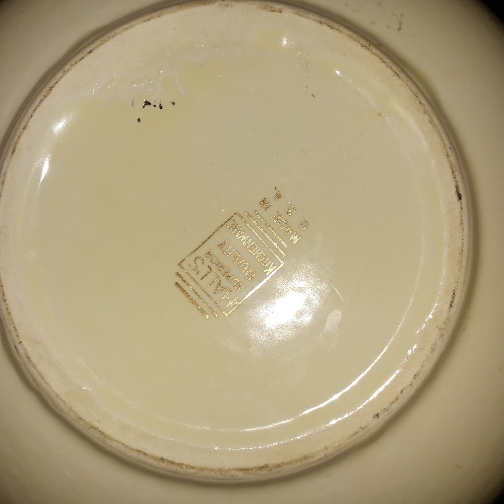 Vintage Gold Rimmed Server - Picture 3 of 3